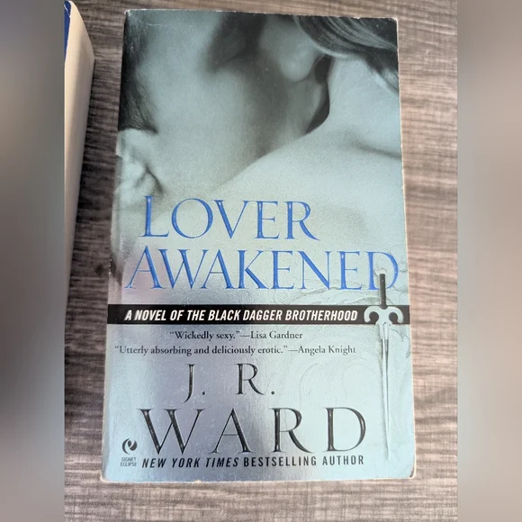 Set Of Black Dagger Brotherhood Novels By J.R. Ward Books 1-3 - Picture 4 of 12